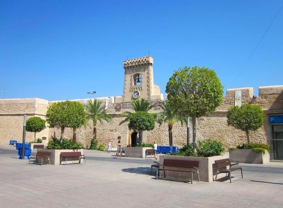 Santa Pola Con Tres Dormitorios Playa Levante Zewnętrze zdjęcie