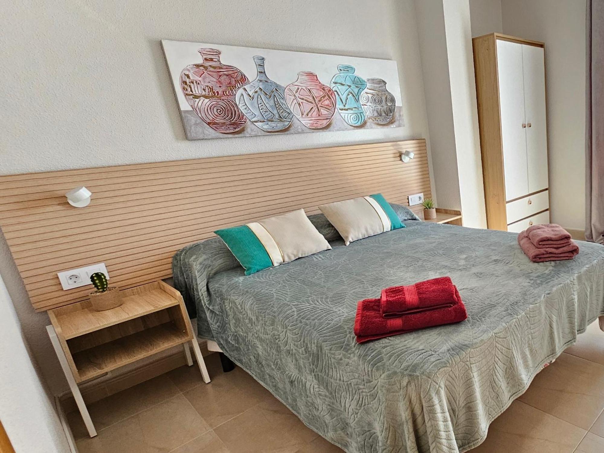 Santa Pola Con Tres Dormitorios Playa Levante Zewnętrze zdjęcie