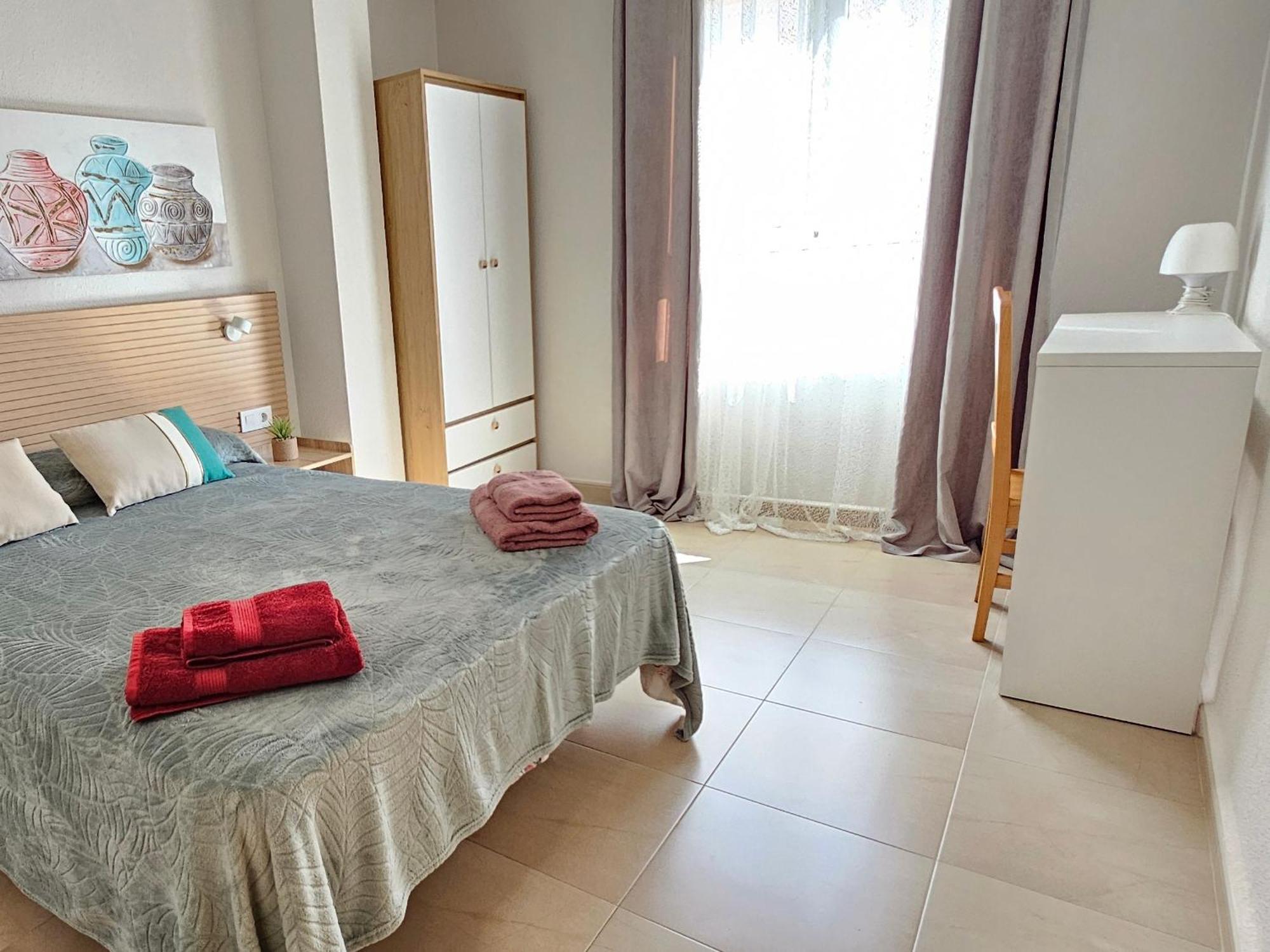 Santa Pola Con Tres Dormitorios Playa Levante Zewnętrze zdjęcie